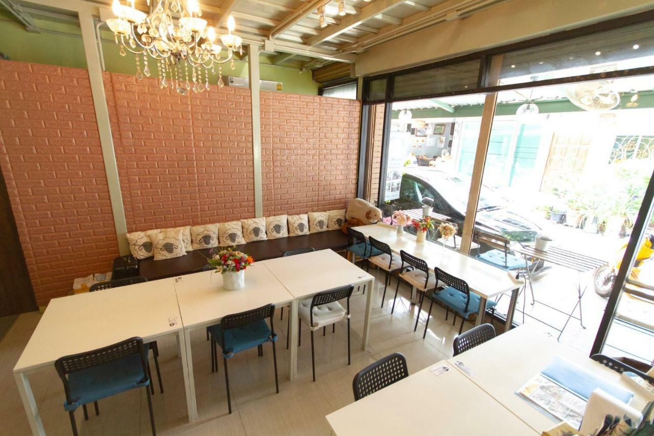 Counting Sheep Hostel Банкок Екстериор снимка